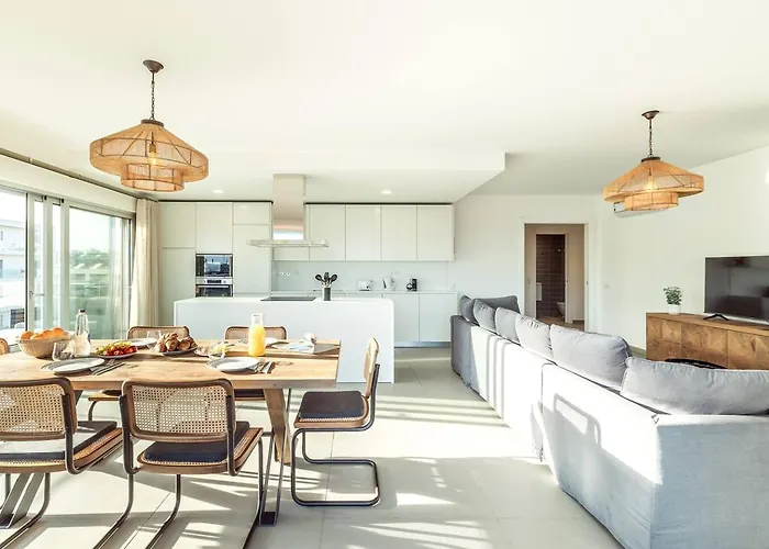 Apartment The Escape Poolside Retreat *