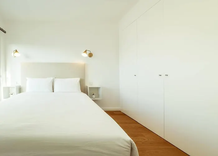 The Escape Poolside Retreat Apartment Albufeira