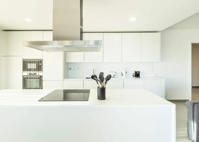 The Escape Poolside Retreat Albufeira