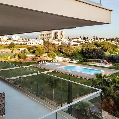 Appartement The Escape Poolside Retreat